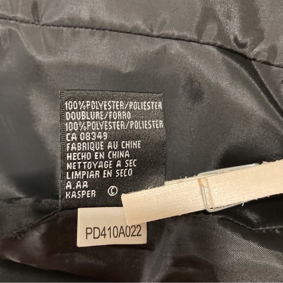 Kasper Women's Black Satin Top - Picture 8 of 10